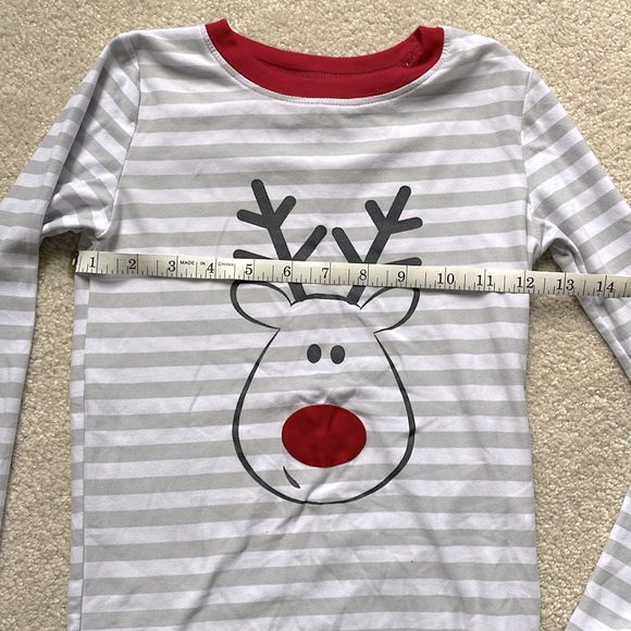 Kid size 8 - Christmas PJs Set - Picture 4 of 8